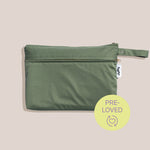 Kleine Wickeltasche pre-loved in Kale von Judes

Small wetbag pre-loved in Kale from Judes